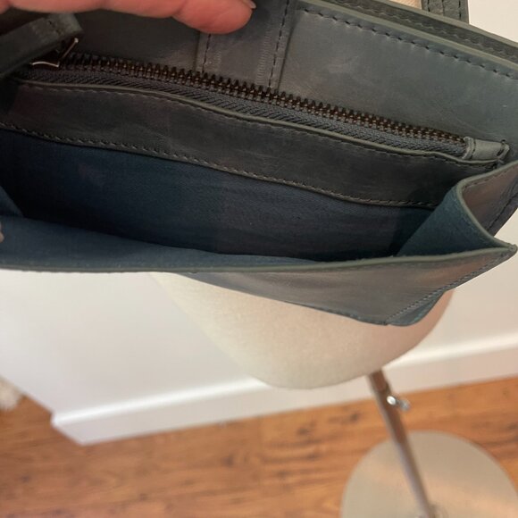 Free People Alley Leather Wallet in Lagoon NWOT - Picture 12 of 15